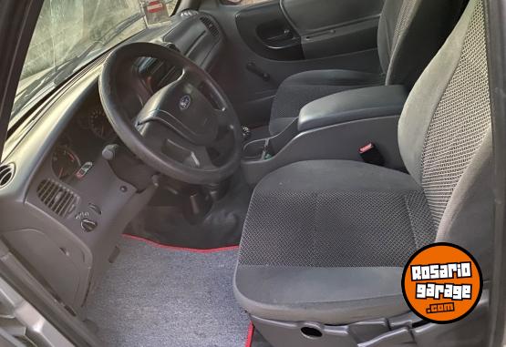 Camionetas - Ford Ranger XL plus 4x4 2006 Diesel 225000Km - En Venta