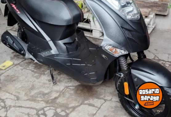 Motos - Kymco Agility 125 2025 Nafta 5000Km - En Venta
