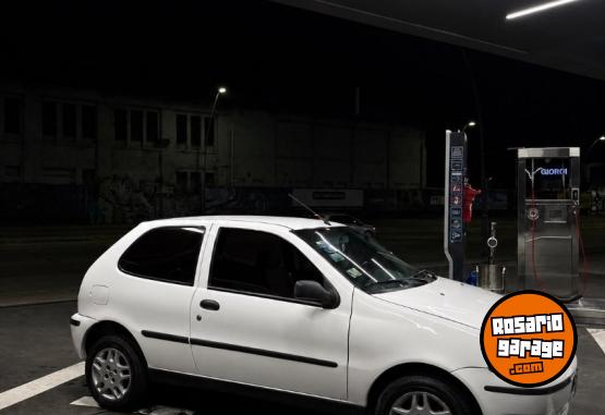 Autos - Fiat Palio 3 ouertas 2005 GNC 270000Km - En Venta