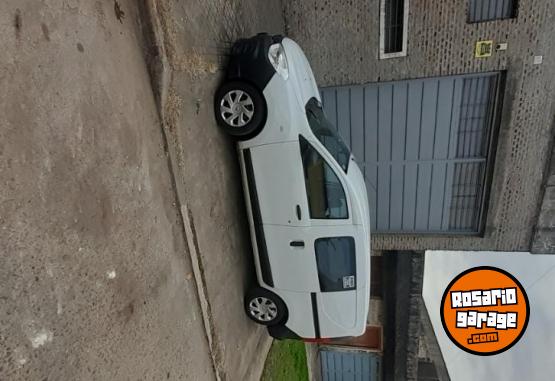 Utilitarios - Renault Kangoo 2023 Nafta 29500Km - En Venta