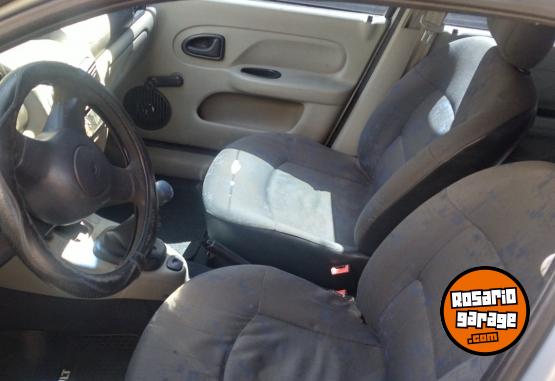 Autos - Renault Clio 1.2 2005 Nafta 265000Km - En Venta