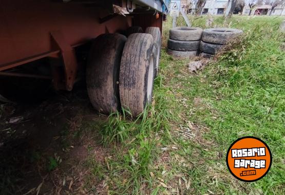 Camiones y Grúas - Vendo / Permuto Semirremolque Maldonado - En Venta