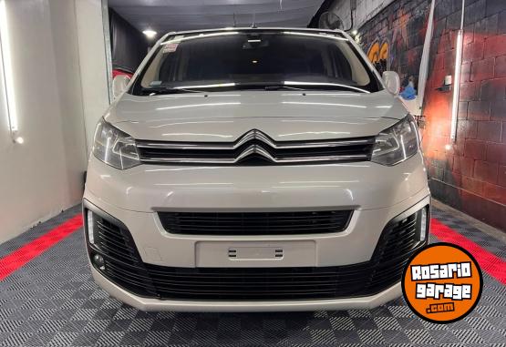 Utilitarios - Citroen Spacetourer 2018 Diesel 221000Km - En Venta