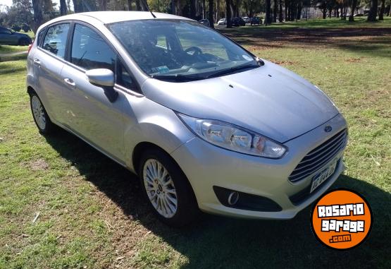 Autos - Ford Fiesta Kinectic 2017 Nafta 76000Km - En Venta