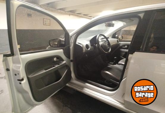 Autos - Volkswagen UP HiGH 2018 Nafta 85000Km - En Venta