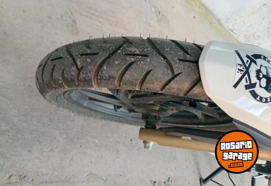 Motos - TVS RTR 200 2023 Nafta 3900Km - En Venta