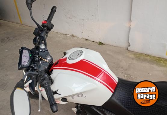 Motos - TVS RTR 200 2023 Nafta 3900Km - En Venta