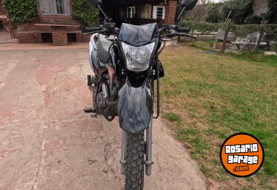 Motos - Zanella Zr 150 ohc 2024 Nafta 4500Km - En Venta