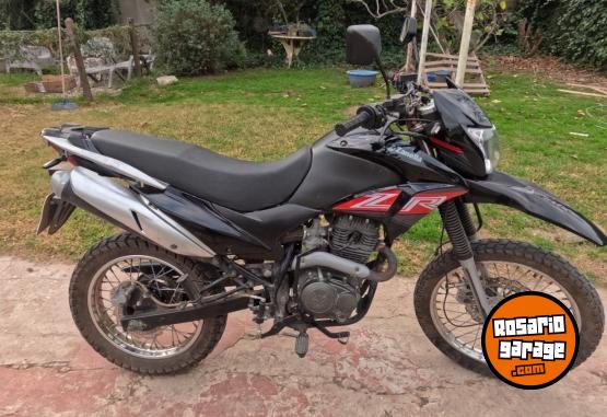 Motos - Zanella Zr 150 ohc 2024 Nafta 4500Km - En Venta