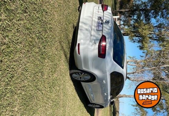 Autos - Volkswagen Vento 2017 Nafta 105000Km - En Venta