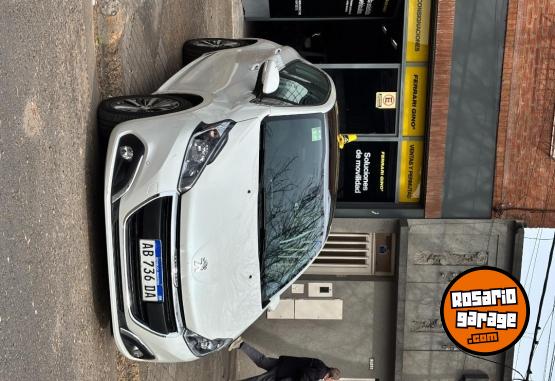 Autos - Peugeot 208 2017 Nafta 36000Km - En Venta