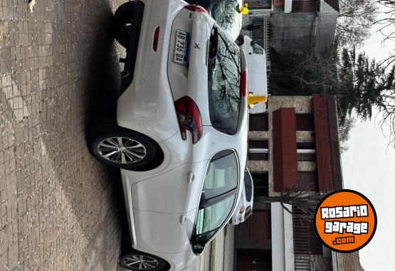 Autos - Peugeot 208 2017 Nafta 36000Km - En Venta