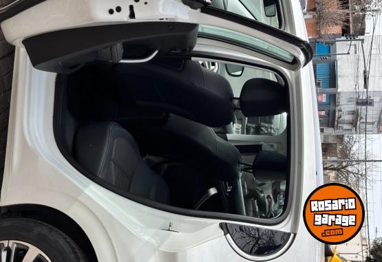 Autos - Peugeot 208 2017 Nafta 36000Km - En Venta