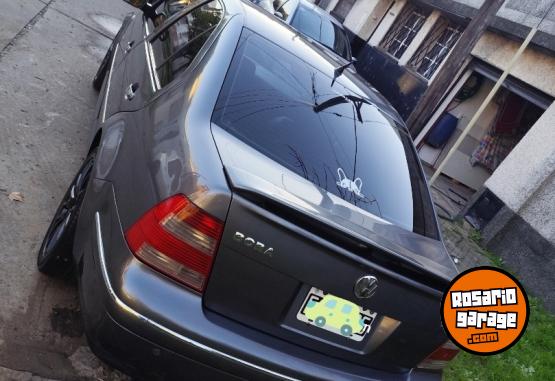 Autos - Volkswagen Bora 2006 Nafta 215000Km - En Venta