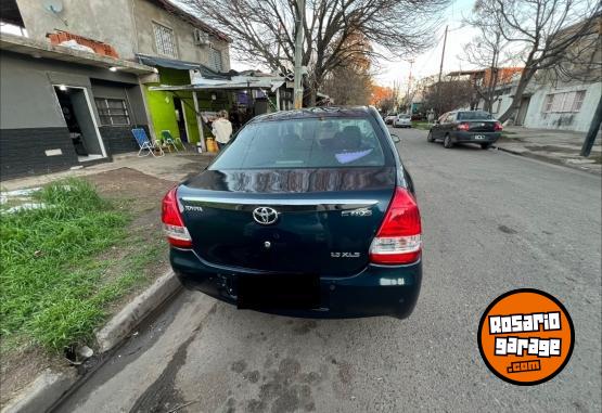 Autos - Toyota Etios xls 2016 Nafta 103000Km - En Venta