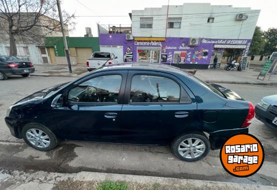 Autos - Toyota Etios xls 2016 Nafta 103000Km - En Venta