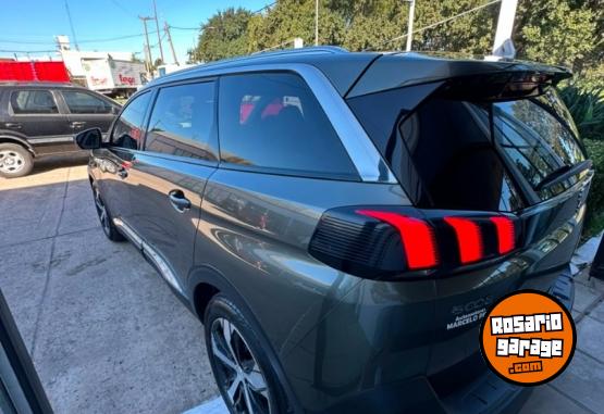 Autos - Peugeot 5008 2018 Diesel 120000Km - En Venta