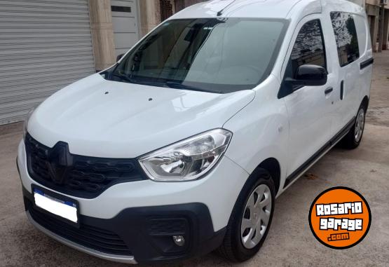 Utilitarios - Renault KANGOO 1.6 2023 Nafta 90000Km - En Venta