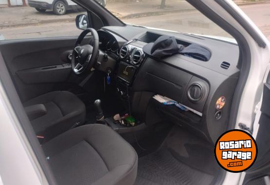 Utilitarios - Renault KANGOO 1.6 2023 Nafta 90000Km - En Venta