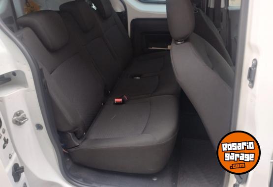 Utilitarios - Renault KANGOO 1.6 2023 Nafta 90000Km - En Venta