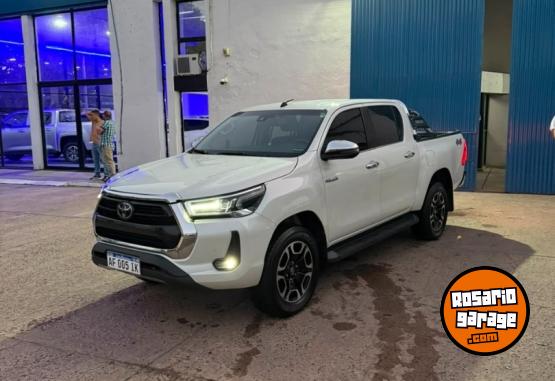 Camionetas - Toyota Toyota Hilux SRX 2021 2021 Diesel 121000Km - En Venta