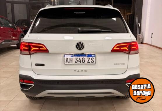 Autos - Volkswagen Taos 250 Tsi Highline 2025 Nafta 13000Km - En Venta