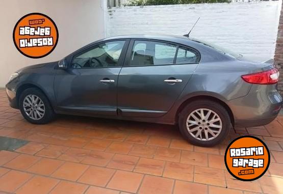 Autos - Renault Fluenze Luxe 2015 Nafta 100000Km - En Venta