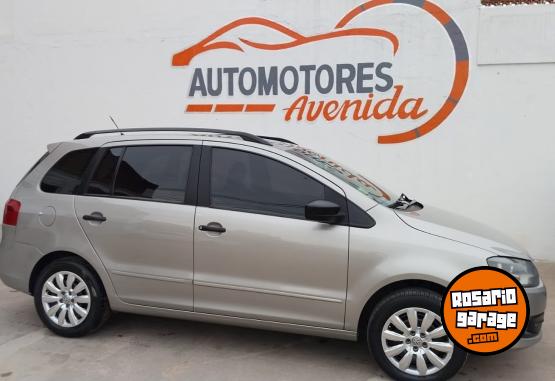 Autos - Volkswagen SURAN TRENDLINE 2014 GNC 185230Km - En Venta