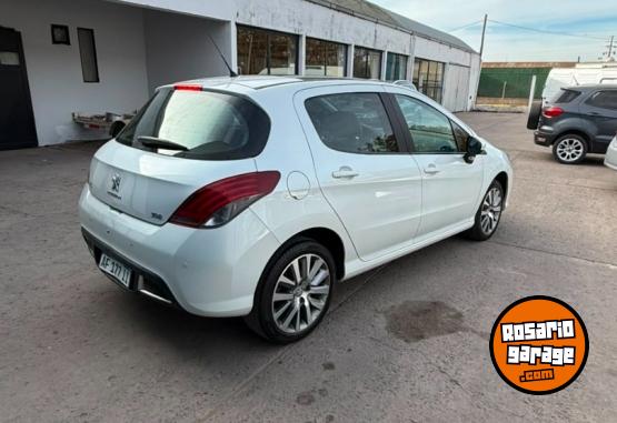 Autos - Peugeot 308 2022 Diesel 98000Km - En Venta