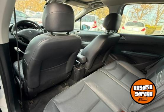 Autos - Peugeot 308 2022 Diesel 98000Km - En Venta