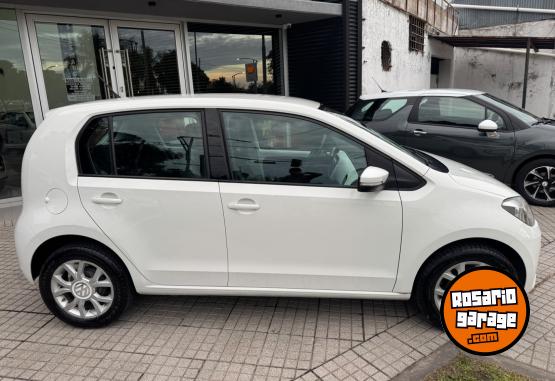 Autos - Volkswagen UP HIGH 1.0 5P 2015 Nafta 160000Km - En Venta