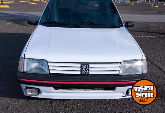 Autos - Peugeot 205 1998 Nafta 228000Km - En Venta