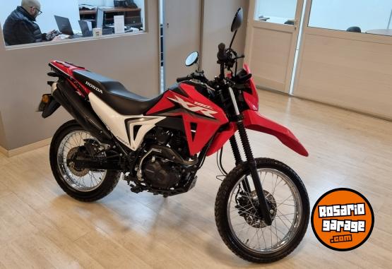 Motos - Honda TORNADO XR 190 2025 Nafta 6749Km - En Venta