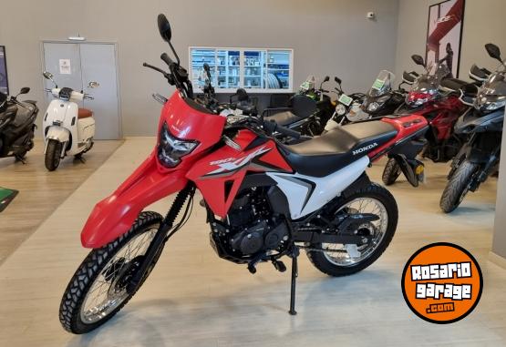 Motos - Honda TORNADO XR 190 2025 Nafta 6749Km - En Venta