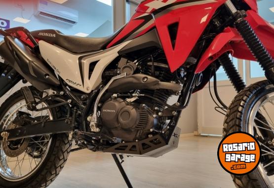 Motos - Honda TORNADO XR 190 2025 Nafta 6749Km - En Venta