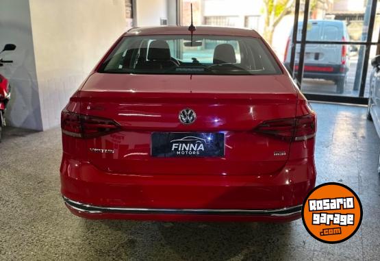 Autos - Volkswagen VIRTUS 2018 Nafta 93000Km - En Venta