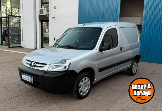 Utilitarios - Peugeot Partner Furg�n 2021 Diesel 72000Km - En Venta