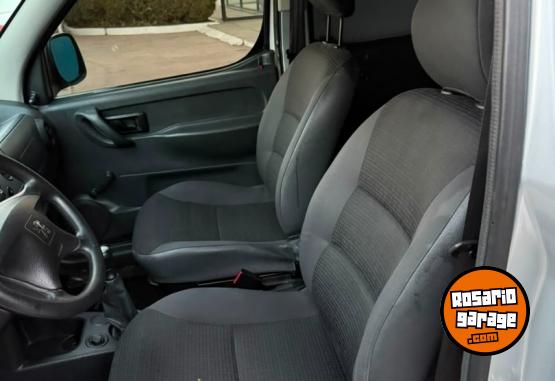 Utilitarios - Peugeot Partner Furg�n 2021 Diesel 72000Km - En Venta