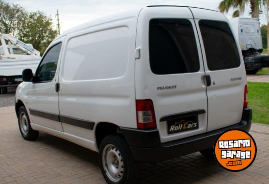 Utilitarios - Peugeot Partner 2016 Nafta 117000Km - En Venta