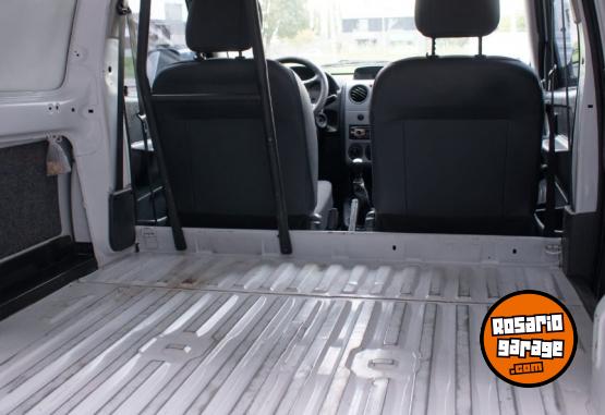 Utilitarios - Peugeot Partner 2016 Nafta 117000Km - En Venta