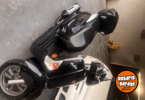 Motos - Kymco Like 2022 Nafta 4200Km - En Venta