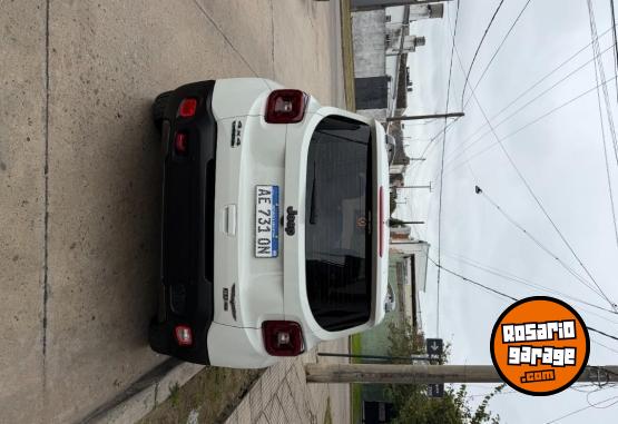Camionetas - Chrysler Renegade 2021 Diesel 83700Km - En Venta