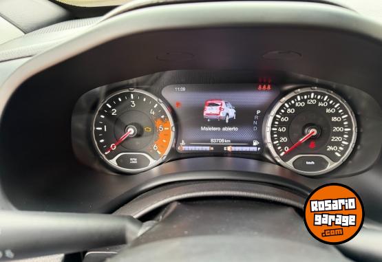 Camionetas - Chrysler Renegade 2021 Diesel 83700Km - En Venta