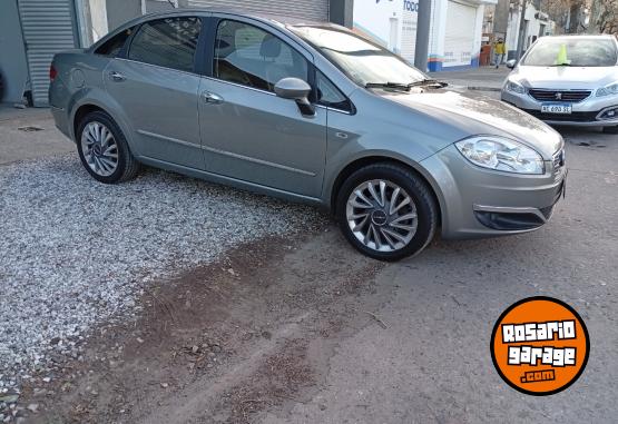Autos - Fiat Línea punto 408 Focus 2017 Nafta 105000Km - En Venta