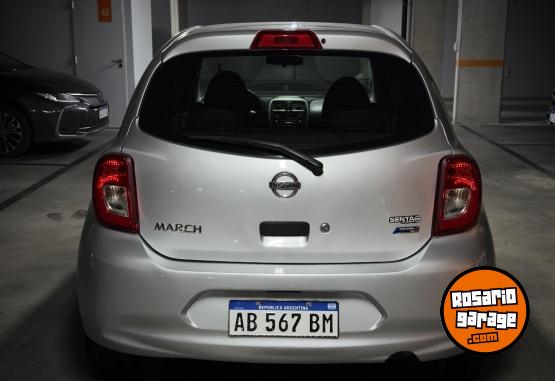 Autos - Nissan March 2017 Nafta 80000Km - En Venta