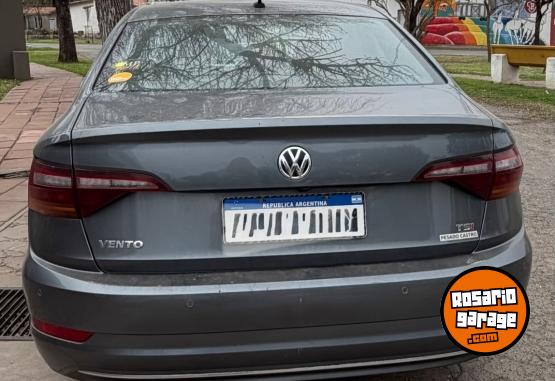 Autos - Volkswagen Vento 2020 Nafta 125000Km - En Venta