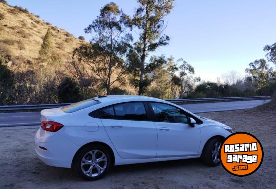 Autos - Chevrolet Cruze LT 4 puertas 2023 Nafta 19000Km - En Venta