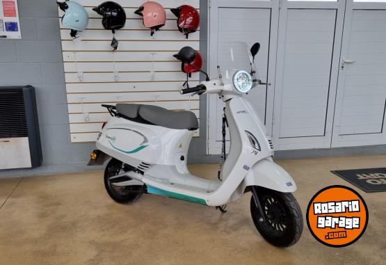 Motos - Motomel STRATO E 2025 Electrico / Hibrido 1929Km - En Venta