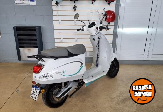 Motos - Motomel STRATO E 2025 Electrico / Hibrido 1929Km - En Venta