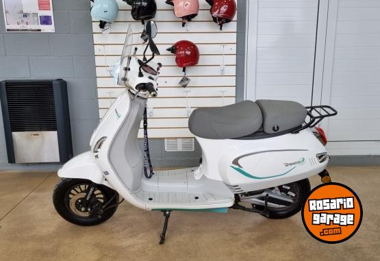 Motos - Motomel STRATO E 2025 Electrico / Hibrido 1929Km - En Venta
